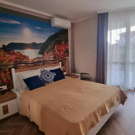 Апартамент амира за гости - Amira Guest *