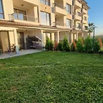 амира за гости - Amira * Burgas