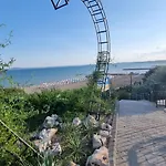 амира за гости - Amira Apartment Burgas