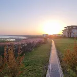 амира за гости - Amira * Burgas